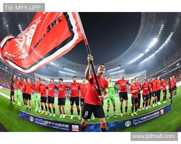 足球是全民运动的象征让我们共同感受激情与团结的力量