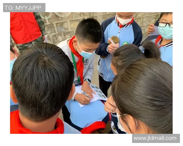 透明桌上足球的魅力与创新体验探索让我们重新定义传统运动的乐趣与互动性